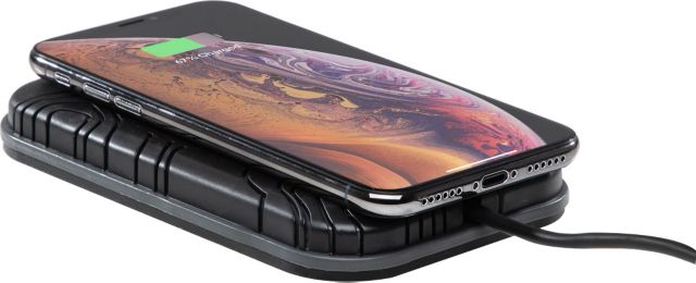 Numi Grip Pad Plus 10W Charger, Black - ONLINE ONLY