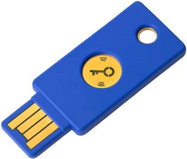 Yubico SKY3, 0.71x1.77x0.13in, Blue - ONLINE ONLY